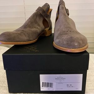 NIB Office of Angela Scott grey suede bootie women’s size 41